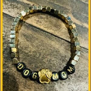 Dog Mom elastic bracelet ( New Handmade )